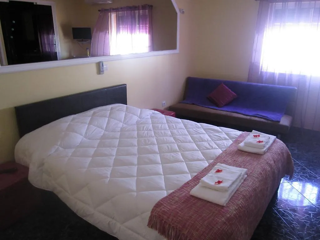 Central Nando - Guest House Boliqueime Portugal